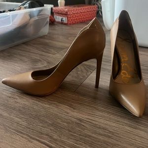 Sam Edelman nude heels